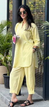 Lemon Yellow 100% Pure Cotton Linen Fabric (70 lea)