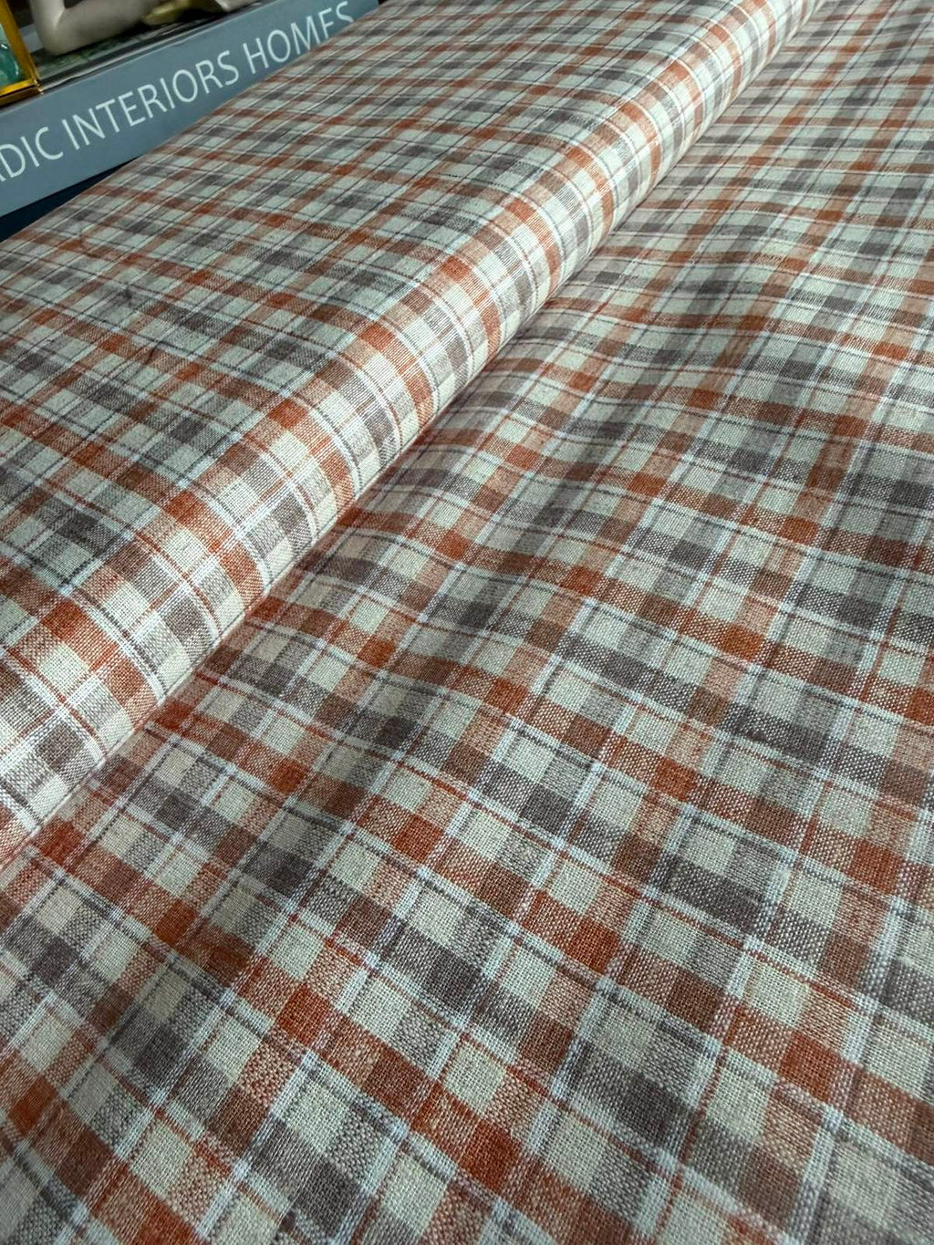 Premium 60 Lea Earth-Tone Plaid Cotton-Linen Blend