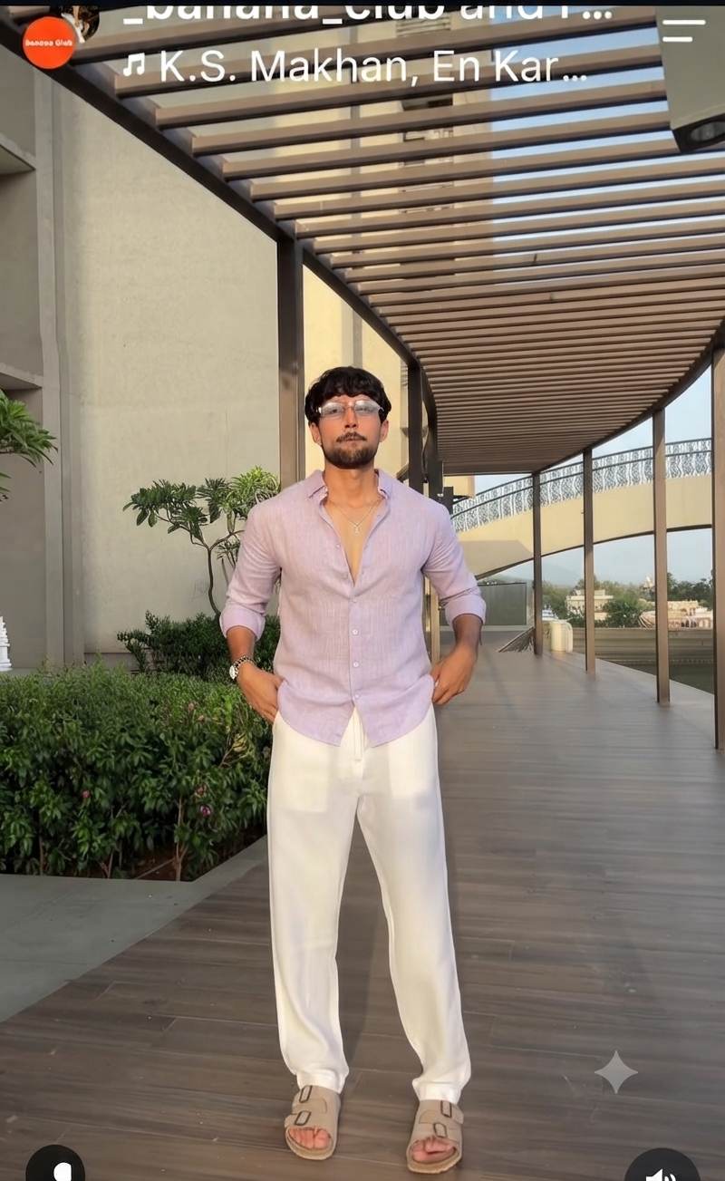 Siyaram’s Breezy Light Lilac Superfine Sustainable Bamboo Shirting Fabric | Cadini Italy Collection